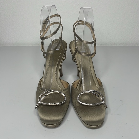 Vtg Valentino Taupe Satin Embellished Crystal Wrap Around Ankle Heel Sandals 36 - Picture 3 of 10